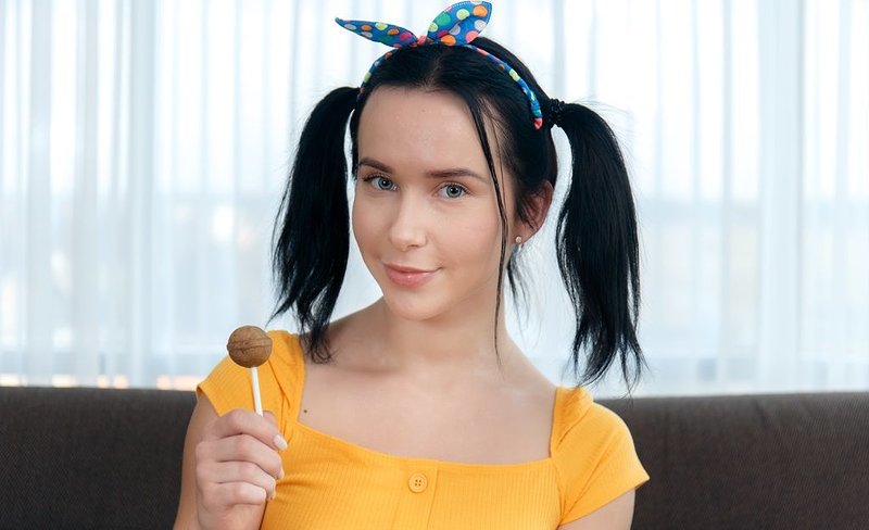 Ангелина, 19 лет, 0 размер груди